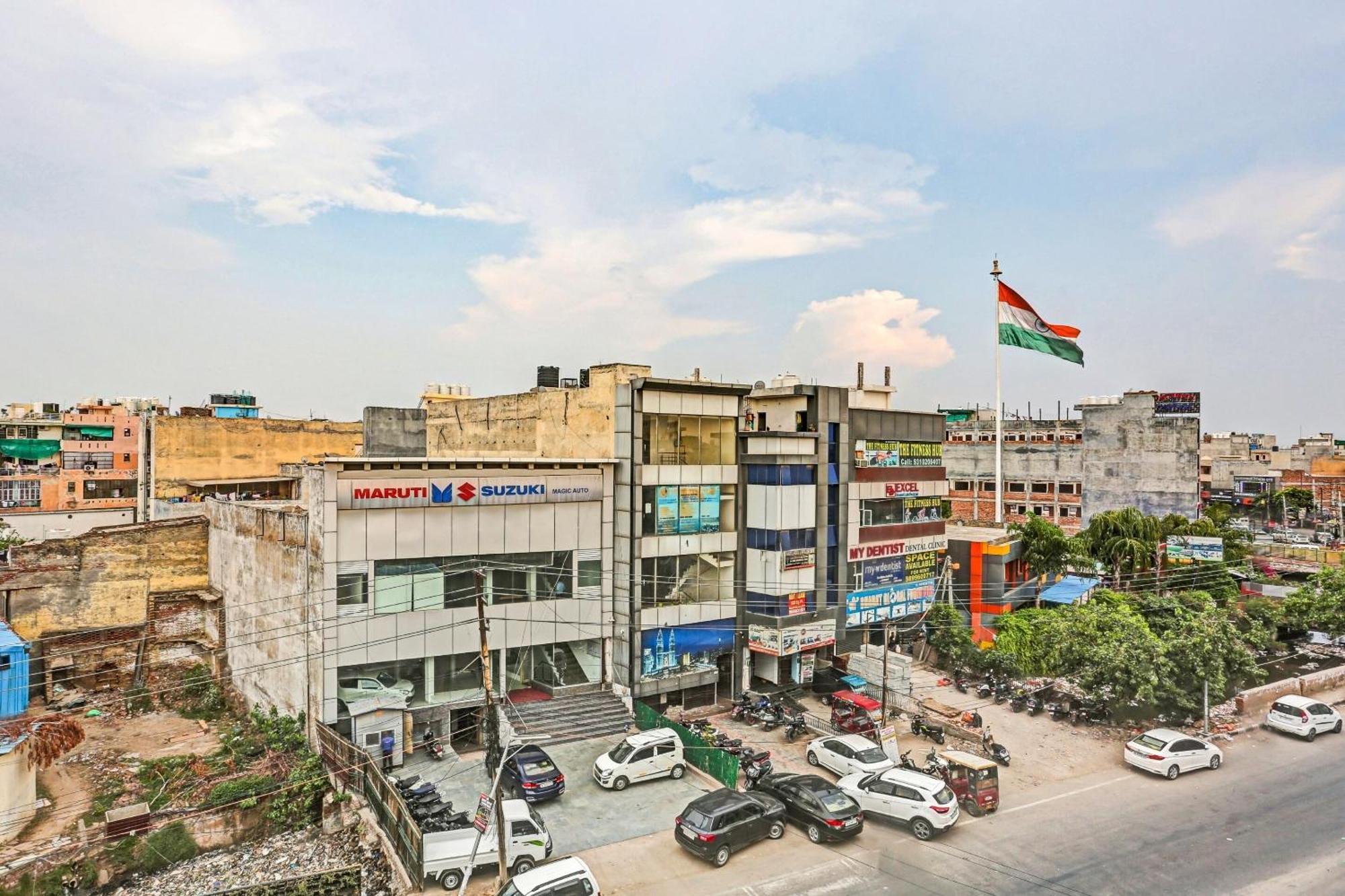 Hotel O Imperial Residency Near Dashrath Puri Metro Station Ню Делхи Екстериор снимка